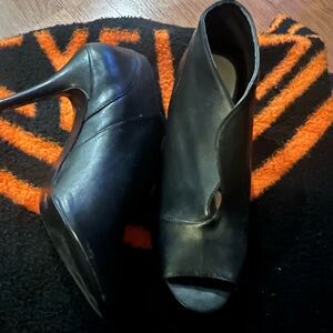 Nine West Black Peep-Toe Heels